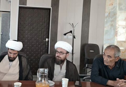 تصاویر/ حضور حجت الاسلام عابدین رستمی؛ امام جمعه قروه در جلسه هم اندیشی هیئت امنا مساجد سریش آباد