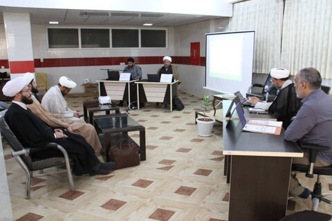 نخستین دفاع پایان نامه سطح سه حوزه علمیه چهارمحال و بختیاری