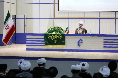 تصاویر/ نشست هم اندیشی علماء و طلاب هندوستان