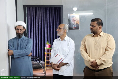 ممثل الولي الفقيه في الهند يزور "وكالة أنباء الحوزة" للإطّلاع على أنشطتها الإعلامية