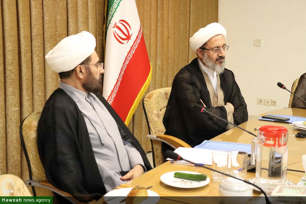 گزارشی از بازدید رئیس دانشگاه قم از مرکز تحقیقات کامپیوتری علوم اسلامی + عکس