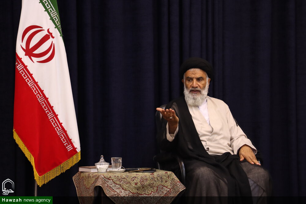 دیدار مسئولان بسیج کارمندان و ادارت استان با نماینده ولی فقیه در خوزستان