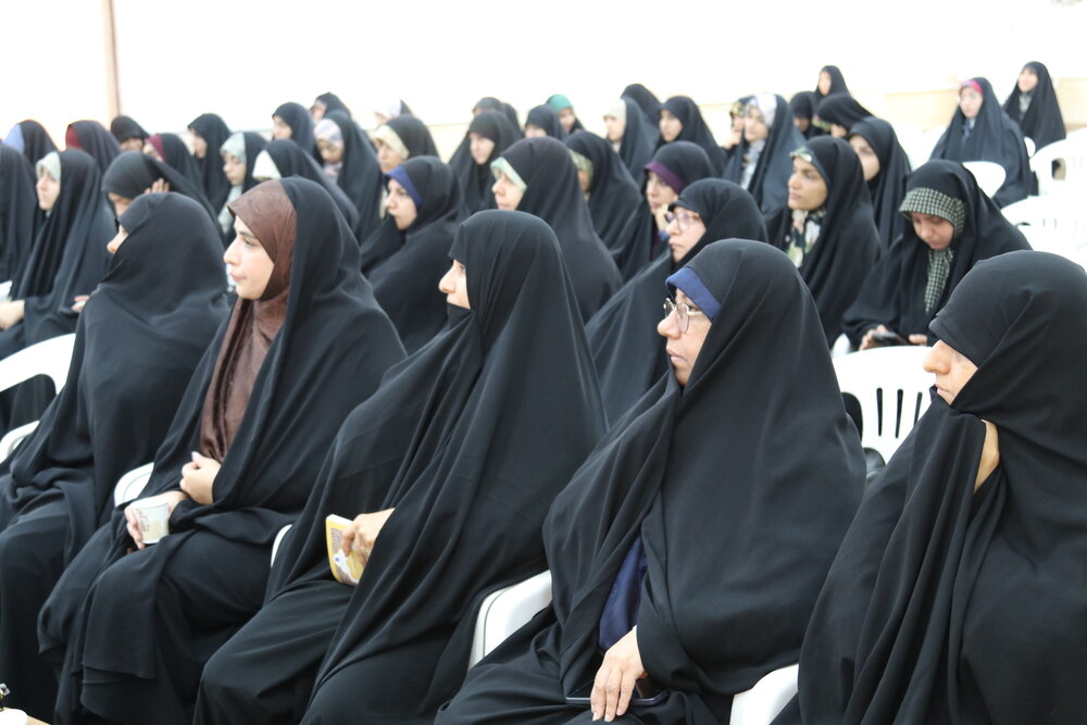 تصاویر/ آیین آغاز سال تحصیلی جدید حوزه علمیه خواهران استان بوشهر