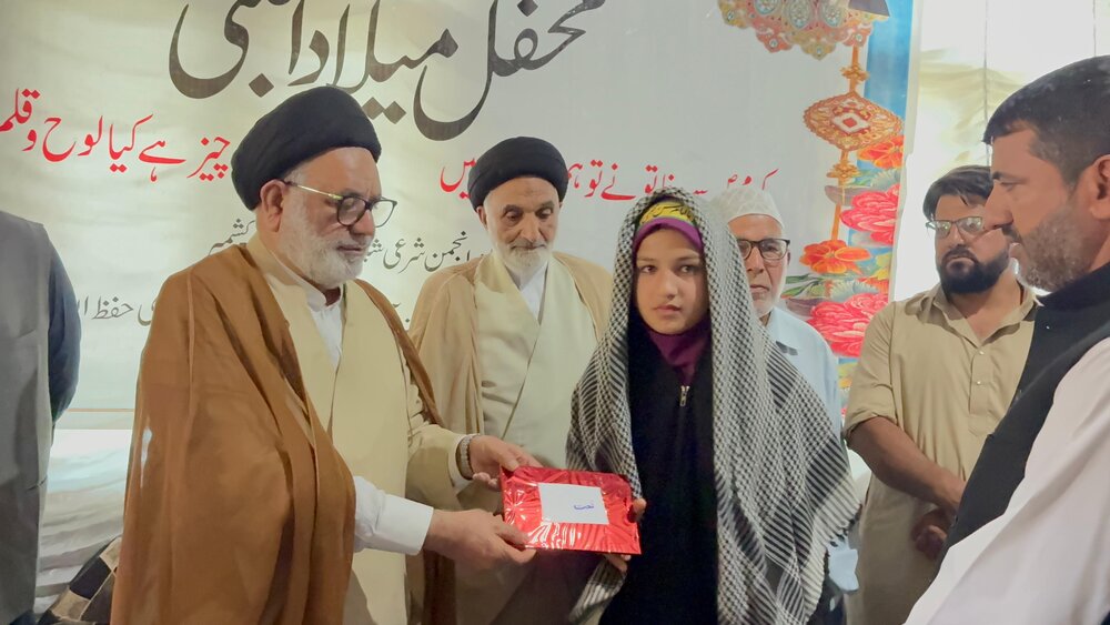 رئیس انجمن شرعی شیعیان جامو و کشمیر: سیره پیامبر اکرم (ص) و آموزههای اهل بیت (ع)، چراغ هدایت و راهنمای زندگی انسانهاست