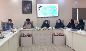 برپایی نمایشگاه پوشاک عفیفانه در لرستان