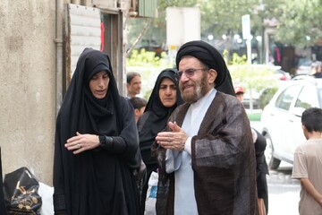 تصاویر/ دیدار نماینده ولی فقیه و فرمانده سپاه لرستان با خانواده شهدای جنگ ۱۲ روزه استان