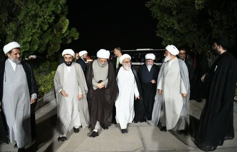 تصاویر|  استقبال از آیت‌الله شب‌زنده‌دار در فرودگاه شهید دستغیب شیراز