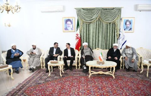 تصاویر|  استقبال از آیت‌الله شب‌زنده‌دار در فرودگاه شهید دستغیب شیراز