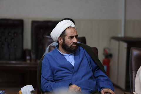 تصاویر / دیدار امام جمعه و اعضا ستاد نماز جمعه شهرستان قروه با ولی فقیه در استان همدان