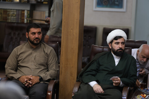 تصاویر / دیدار امام جمعه و اعضا ستاد نماز جمعه شهرستان قروه با ولی فقیه در استان همدان