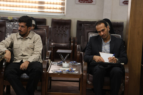 تصاویر / دیدار امام جمعه و اعضا ستاد نماز جمعه شهرستان قروه با ولی فقیه در استان همدان