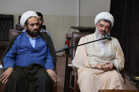 تصاویر / دیدار امام جمعه و اعضا ستاد نماز جمعه شهرستان قروه با ولی فقیه در استان همدان