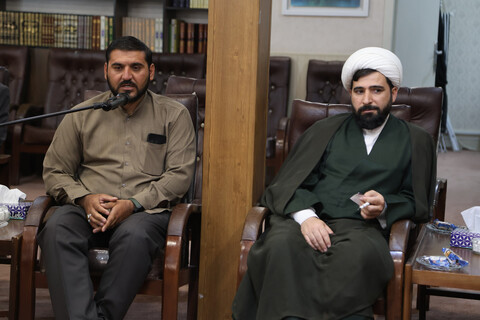 تصاویر / دیدار امام جمعه و اعضا ستاد نماز جمعه شهرستان قروه با ولی فقیه در استان همدان