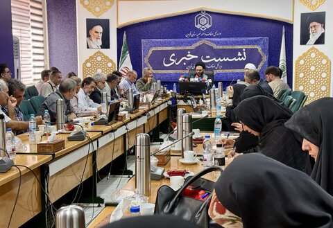 تصاویر / حضور استاندار قزوین در اداره کل اوقاف وامور خیریه استان قزوین