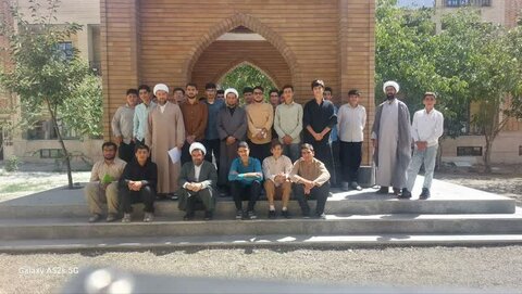 تصاویر/ افتتاحیه سال تحصیلی جدید مدرسه علمیه امام صادق  (ع) قروه