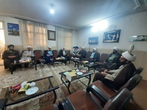 تصاویر/ نشست هم‌اندیشی معاونان پژوهش مدارس علمیه منطقه کاشان