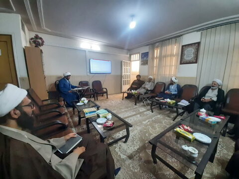 تصاویر/ نشست هم‌اندیشی معاونان پژوهش مدارس علمیه منطقه کاشان