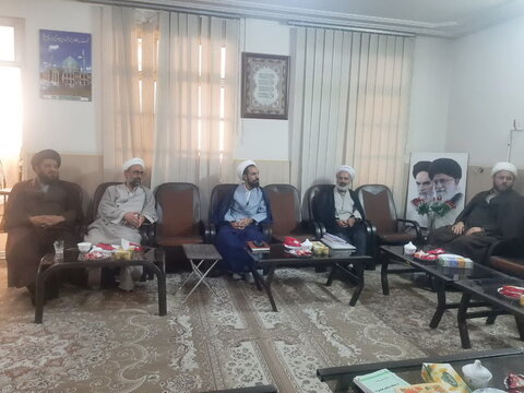 تصاویر/ نشست هم‌اندیشی معاونان پژوهش مدارس علمیه منطقه کاشان