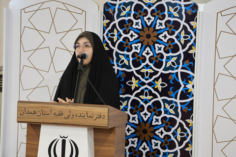 تصاویر / دیدار استادیاران قرآنی خواهر استان همدان با امام جمعه همدان