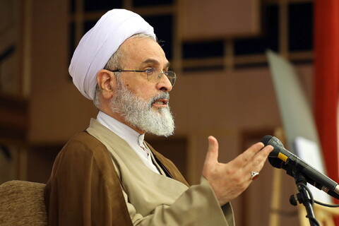 تصاویر/ مراسم آیین افتتاحیه سال تحصیلی ۱۴۰۴ ـ ۱۴۰۵ مؤسسه آموزشی و پژوهشی امام خمینی ره