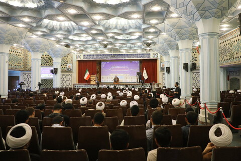 تصاویر/ آیین افتتاحیه سال تحصیلی ۱۴۰۴ ـ ۱۴۰۵ مؤسسه آموزشی و پژوهشی امام خمینی ره