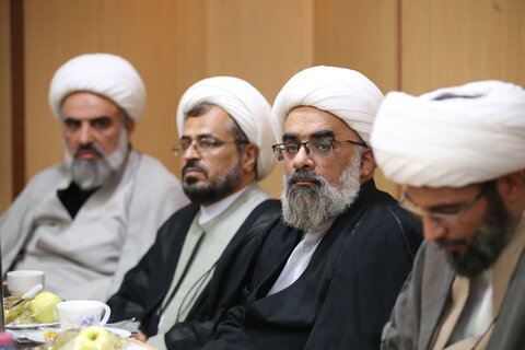 تصاویر| جلسه جامعه روحانیت شیراز