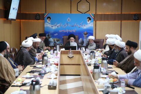 تصاویر| جلسه جامعه روحانیت شیراز