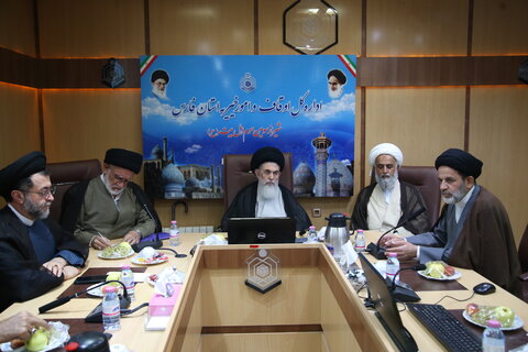 تصاویر| جلسه جامعه روحانیت شیراز