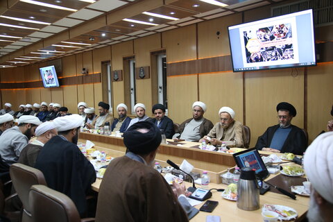 تصاویر| جلسه جامعه روحانیت شیراز