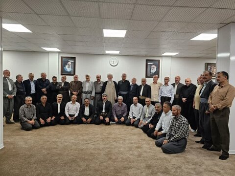 تصاویر/ نشست حجت‌الاسلام‌ والمسلمین پورذهبی با جمعی از پیشکسوتان جهاد و شهادتِ پیشمرگان مسلمان کُرد کردستان