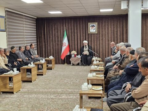 تصاویر/ نشست حجت‌الاسلام‌ والمسلمین پورذهبی با جمعی از پیشکسوتان جهاد و شهادتِ پیشمرگان مسلمان کُرد کردستان