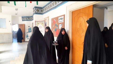 تصاویر/مراسم افتتاحیه طرح اربعین تعالی در مدرسه علمیه فاطمه‌الزهرا(س) ساوه