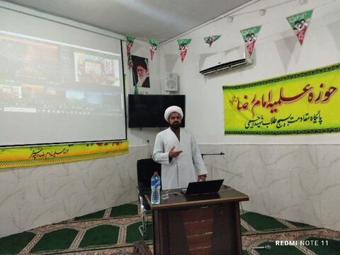 تصاویر کارگاه مهدویت در مدرسه علمیه امام رضا(ع) شهرستان پلدختر