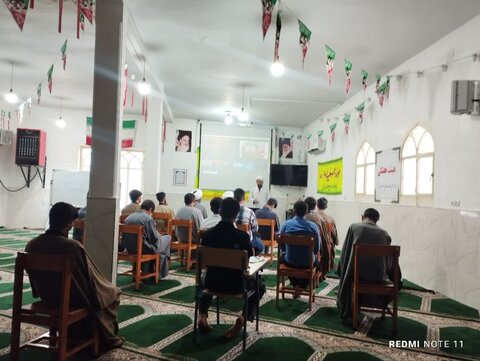 تصاویر کارگاه مهدویت در مدرسه علمیه امام رضا(ع) شهرستان پلدختر