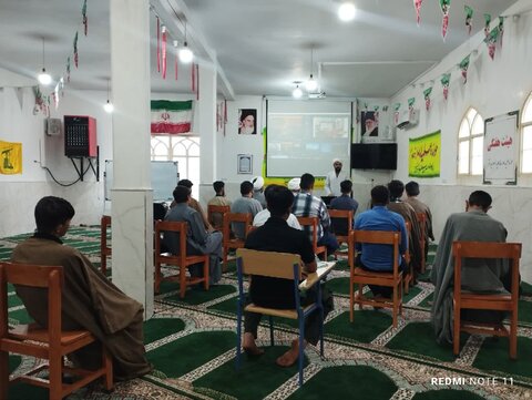 تصاویر کارگاه مهدویت در مدرسه علمیه امام رضا(ع) شهرستان پلدختر