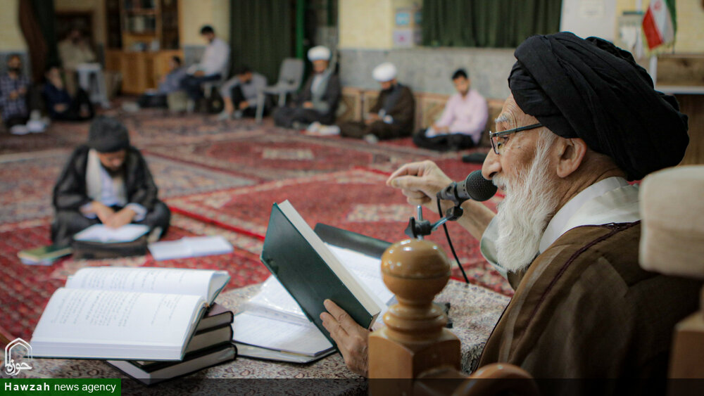 تصاویر/ آغاز درس خارج فقه و اصول آیت الله موسوی اصفهانی