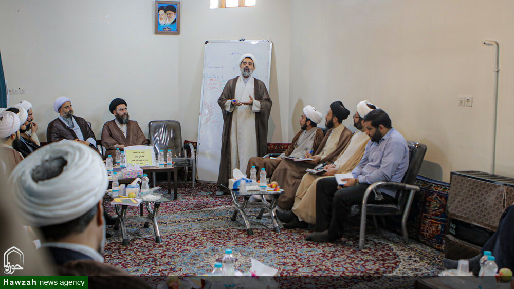 تصاویر/ جلسه هم‌اندیشی معاونین تذهیب حوزه علمیه استان همدان