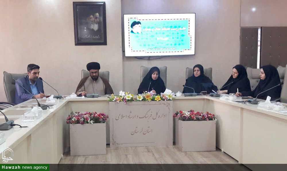 برپایی نمایشگاه پوشاک عفیفانه در لرستان