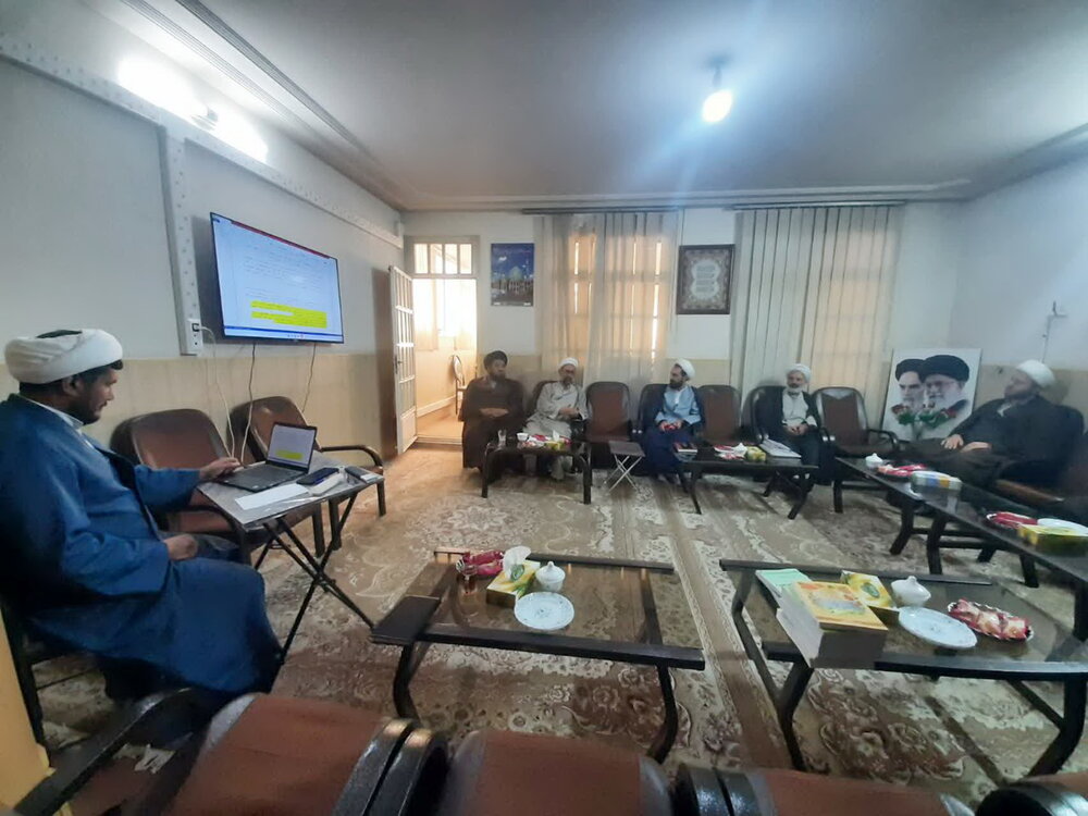 جذب استاد راهنمای پژوهش در مدارس علمیه کاشان