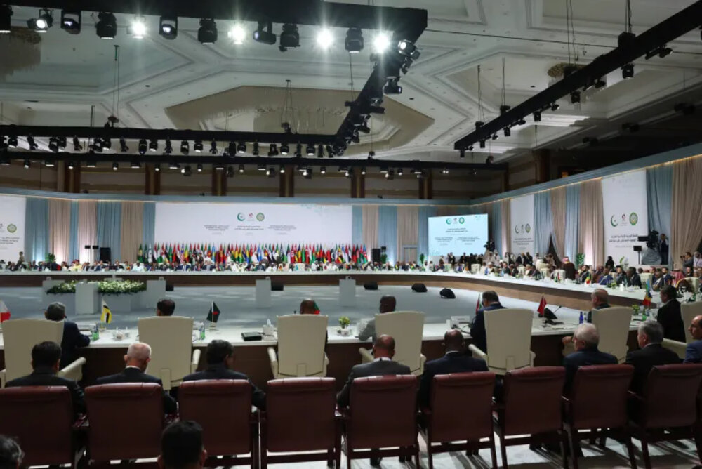 قمة الدوحة تدين الهجوم على قطر وتجدد دعم جهودها في الوساطة قمة الدوحة تدين الهجوم على قطر وتجدد دعم جهودها في الوساطة