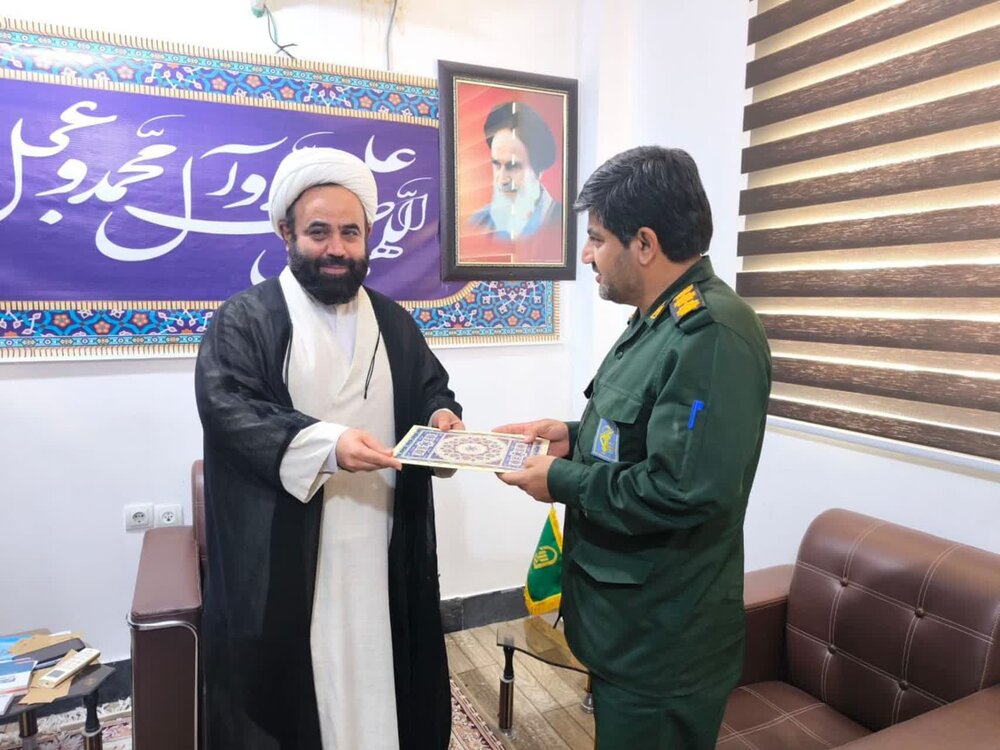 وحدت، رمز موفقیت است