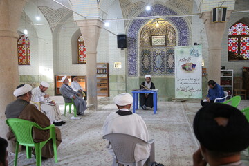 تصاویر/ برگزاری درس خارج حجت الاسلام والمسلمین کلانتری در حرم مطهر سیدعلاالدین حسین(ع)