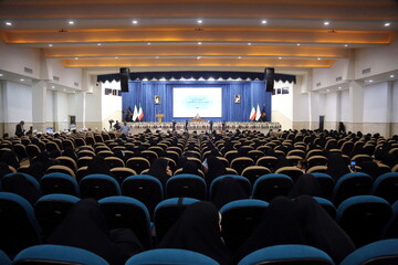 تصاویر/ آیین مشترک آغاز سال تحصیلی جامعه الزهرا(س) و حوزه‌های علمیه خواهران