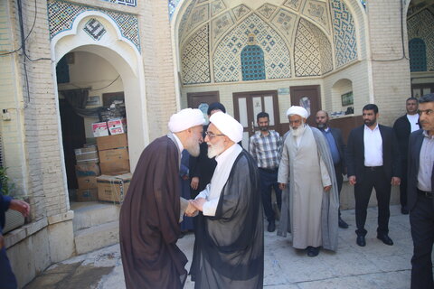 تصاویر| بازدید آیت الله شب زنده دار از مدرسه علمیه محمودیه شیراز