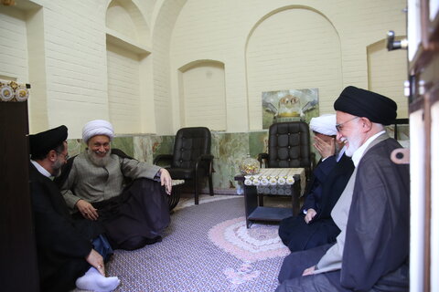 تصاویر| بازدید آیت الله شب زنده دار از مدرسه علمیه محمودیه شیراز