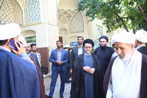 تصاویر| بازدید آیت الله شب زنده دار از مدرسه علمیه محمودیه شیراز