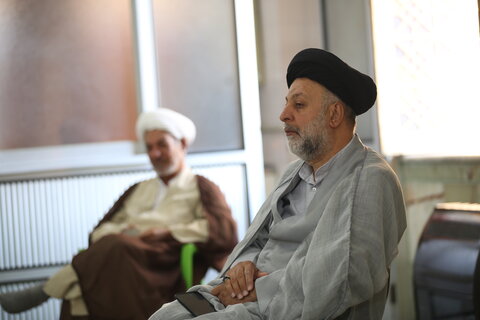 برگزاری درس خارج حجت الاسلام والمسلمین کلانتری در حرم مطهر سیدعلاالدین حسین(ع)