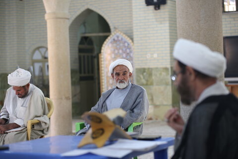 برگزاری درس خارج حجت الاسلام والمسلمین کلانتری در حرم مطهر سیدعلاالدین حسین(ع)