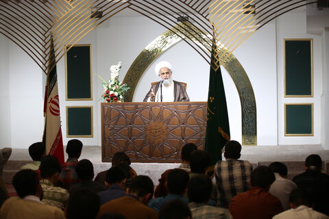 تصاویر| بازدید آیت الله شب زنده دار از مدرسه علمیه منصوریه