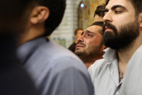 تصاویر/ گل آرایی ضریح مطهر حضرت فاطمه معصومه(س)